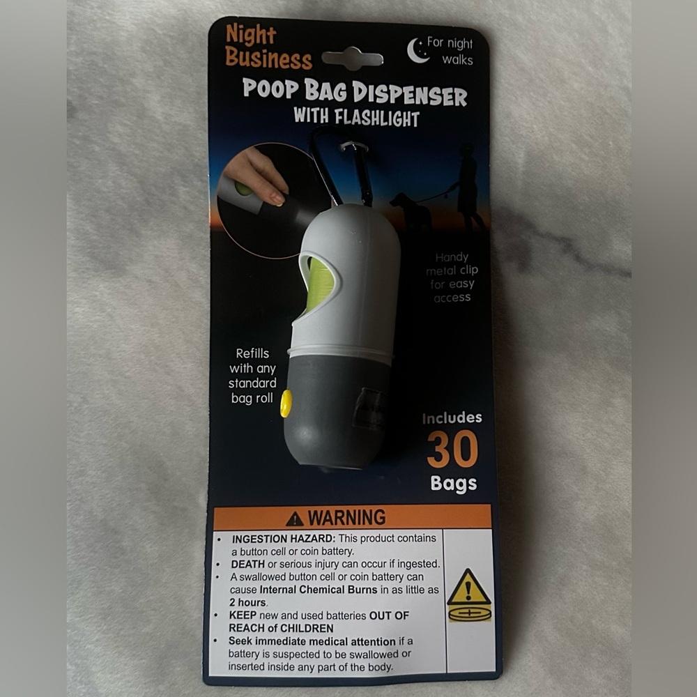 🆕 Poop Bag Dispenser with Flashlight for dogs